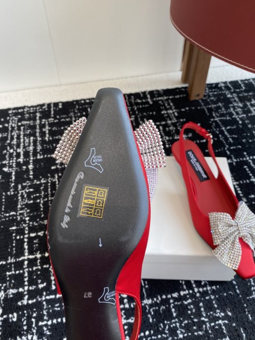 Босоніжки фото 9