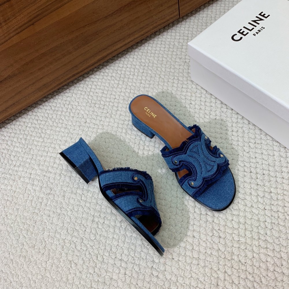 Шлепанцы женские фото 2