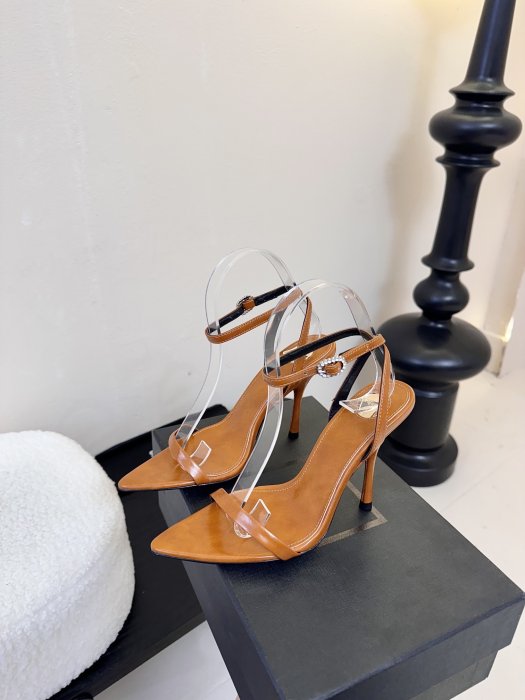 Босоножки фото 5