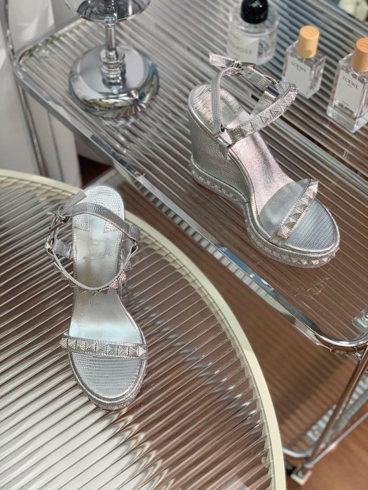 Босоножки фото 7