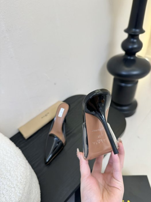 Босоножки фото 7