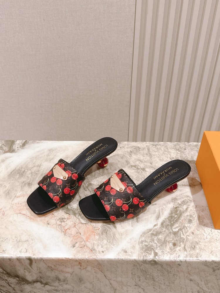 Босоніжки фото 2