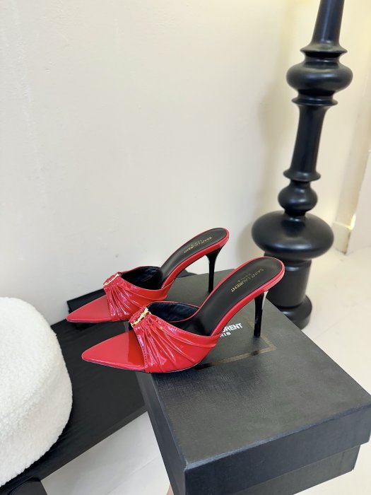 Босоножки фото 5