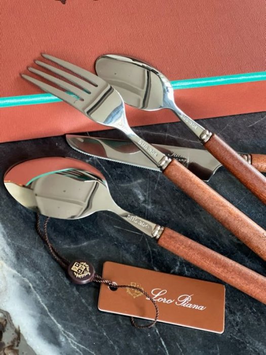 Набор столовых приборов из древесины махагони фото 3