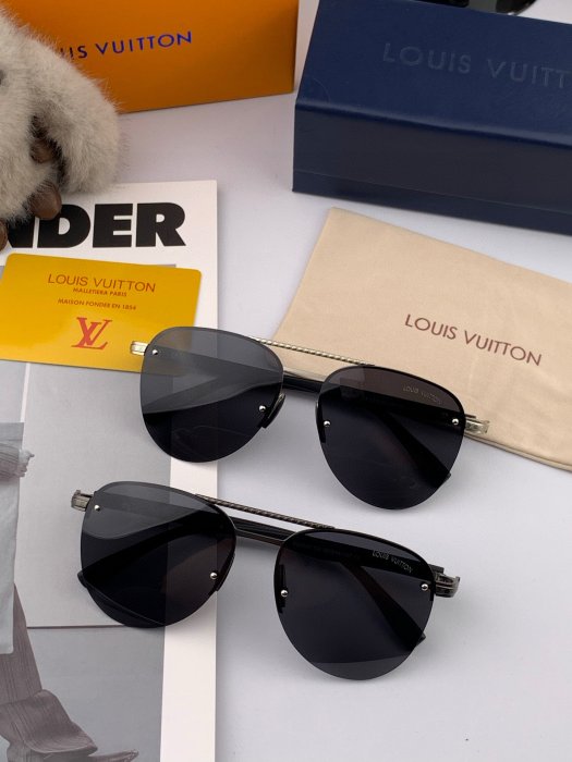 Очки солнцезащитные фото 7