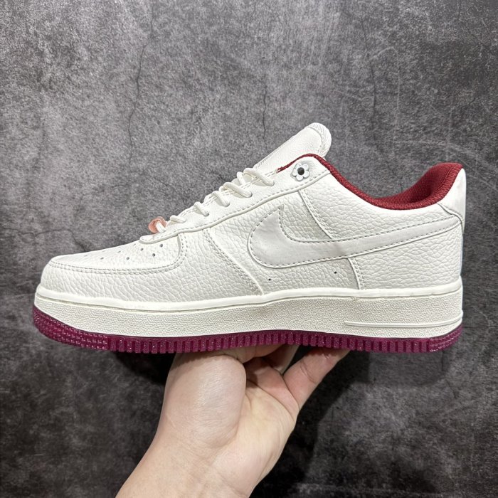 Кросівки Air Force 1 07 Low Valentines Day фото 2