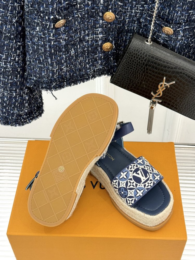 Босоніжки фото 9