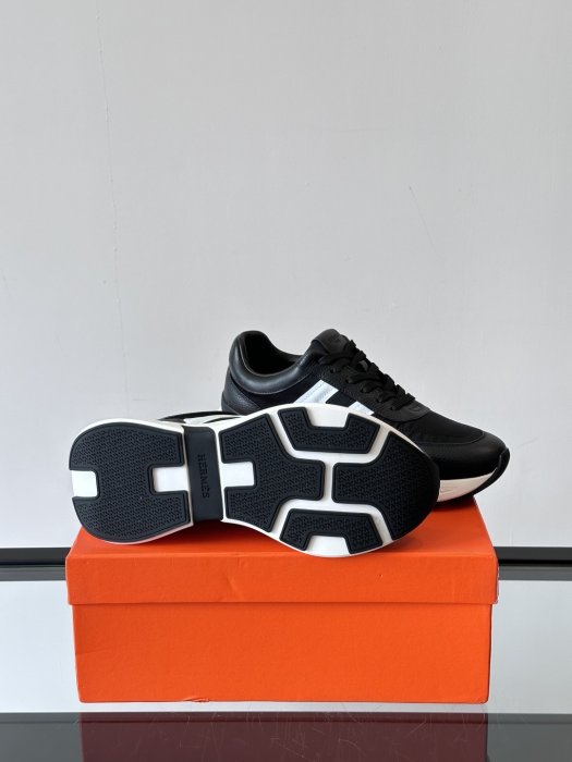 Кросівки чоловічі фото 9