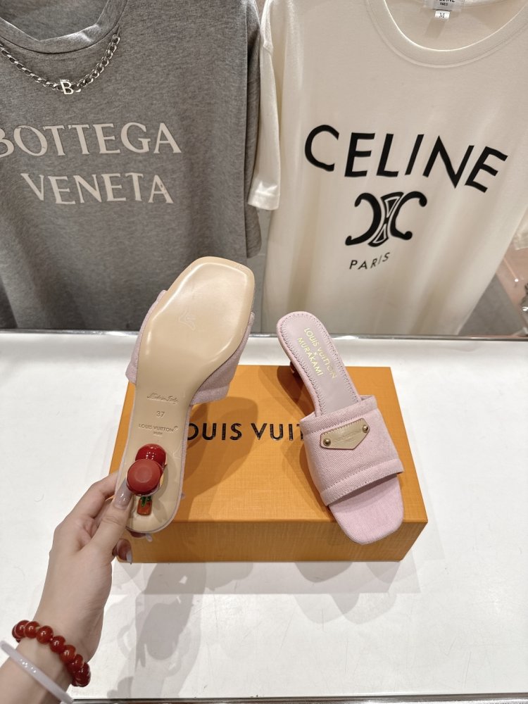 Босоножки фото 8