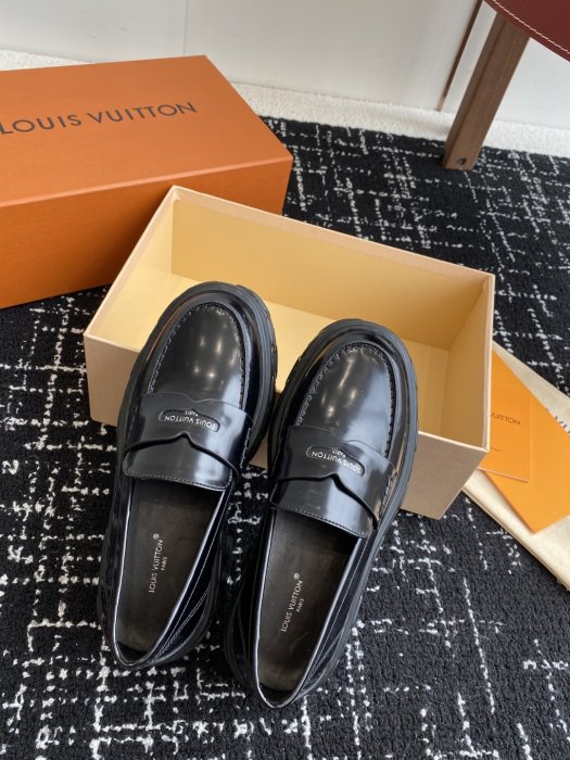 Туфли женские фото 4