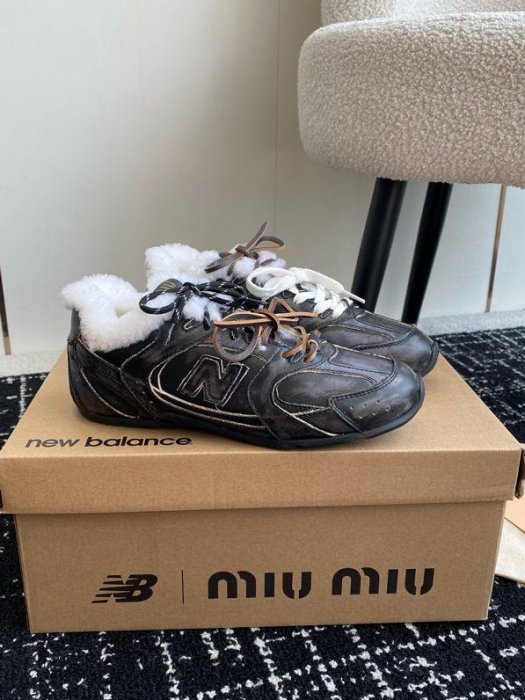 Кроссовки New Balance 530 x Miu Miu зимние фото 8