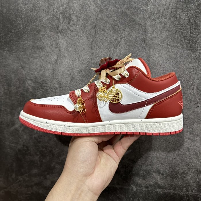 Кроссовки Air Jordan AJ1 Low фото 2