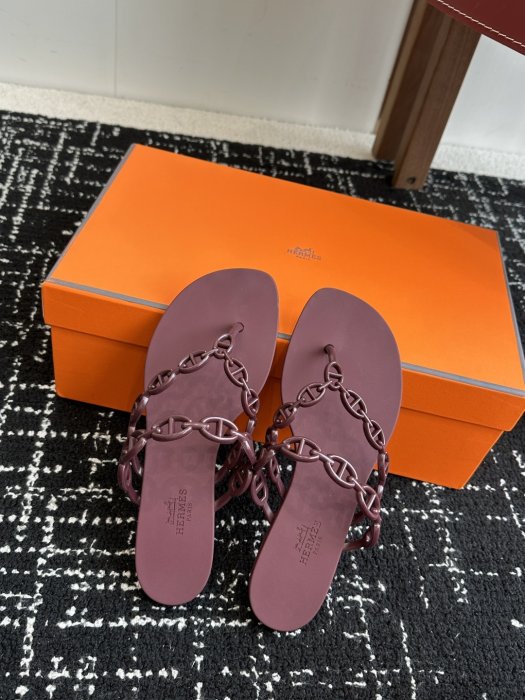 Шльопанці жіночі фото 4