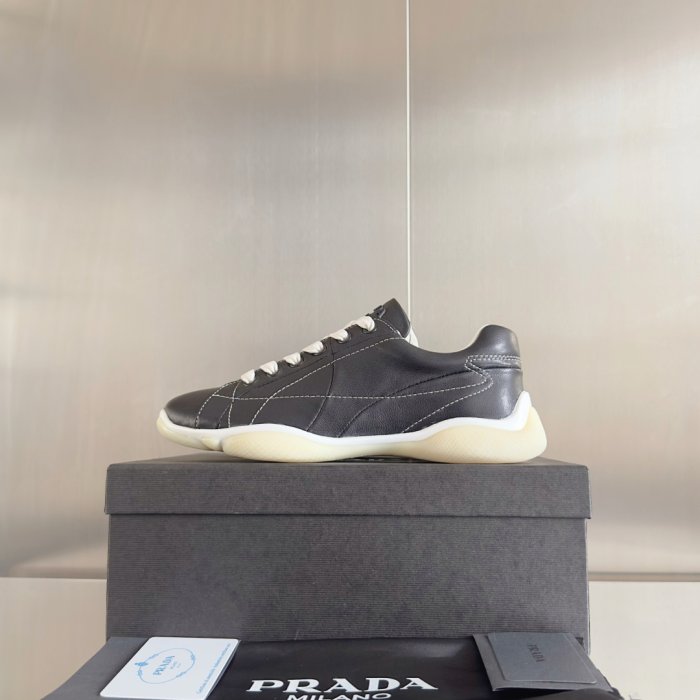 Кроссовки фото 5