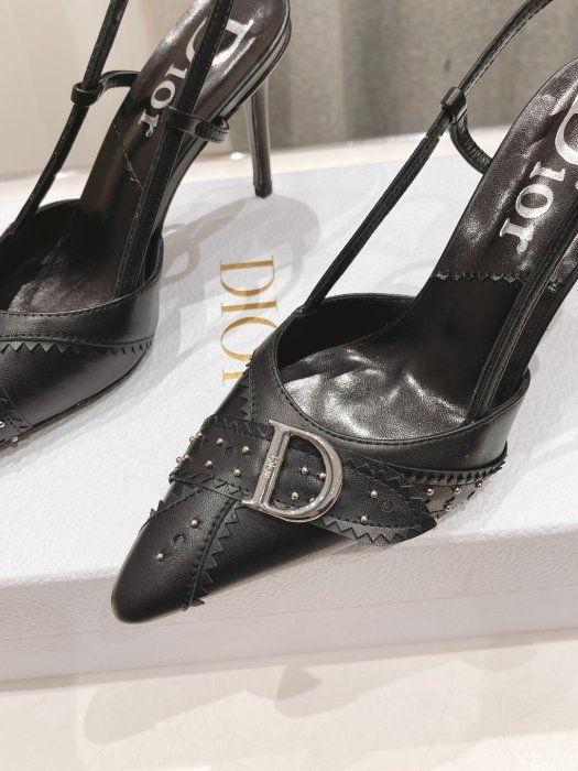 Босоножки фото 8