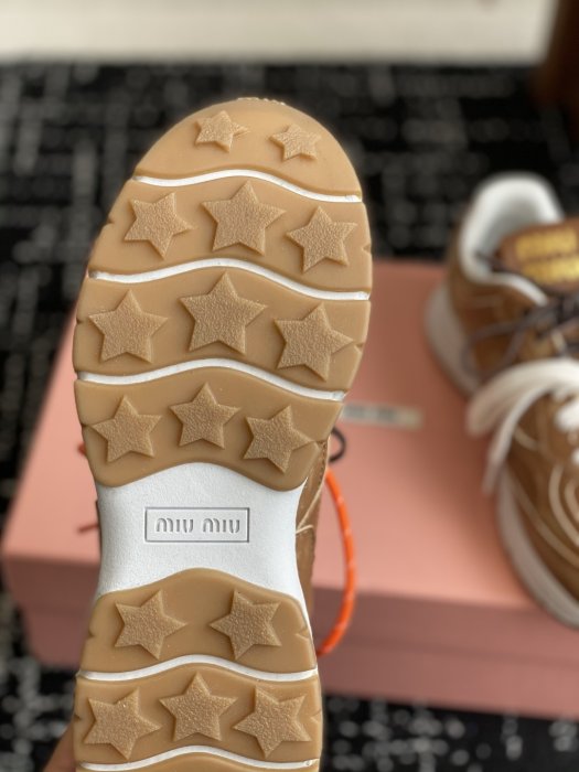 Кроссовки фото 9