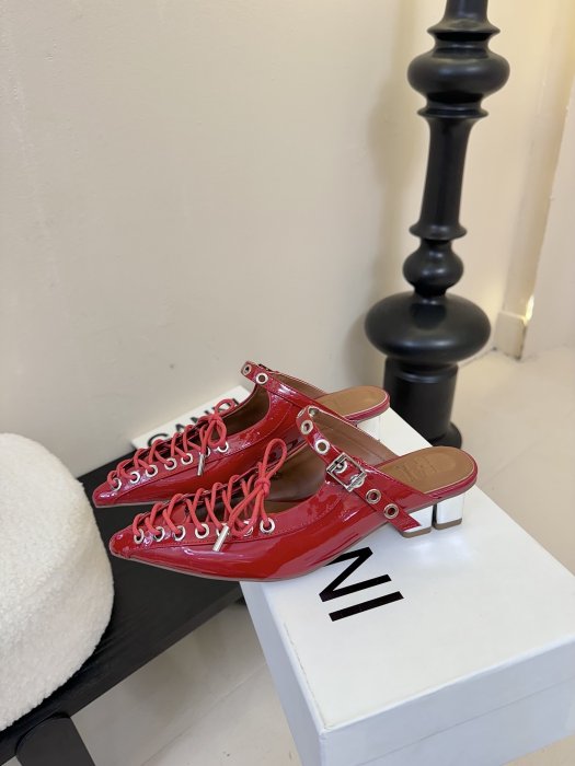 Босоніжки фото 5