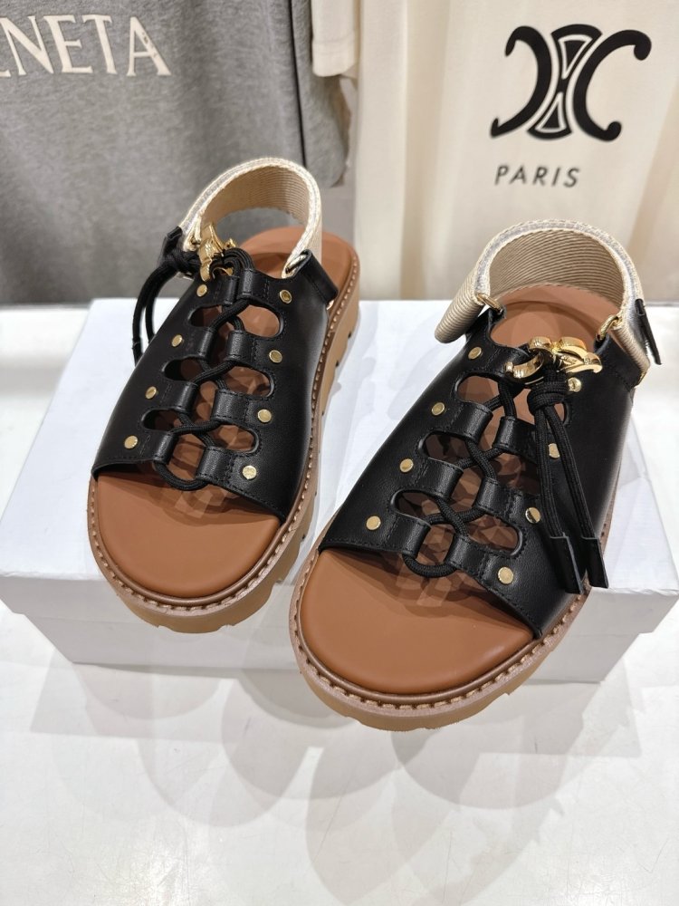 Сандалі жіночі фото 7