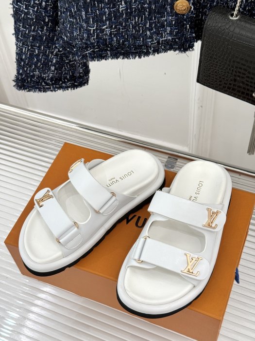 Шлепанцы фото 2