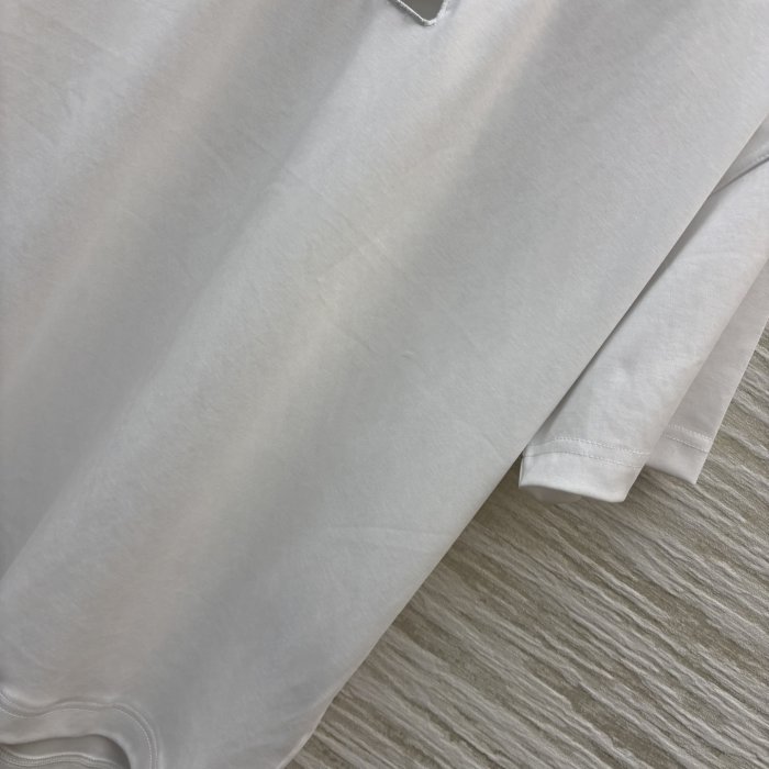 T-shirt women's фото 7