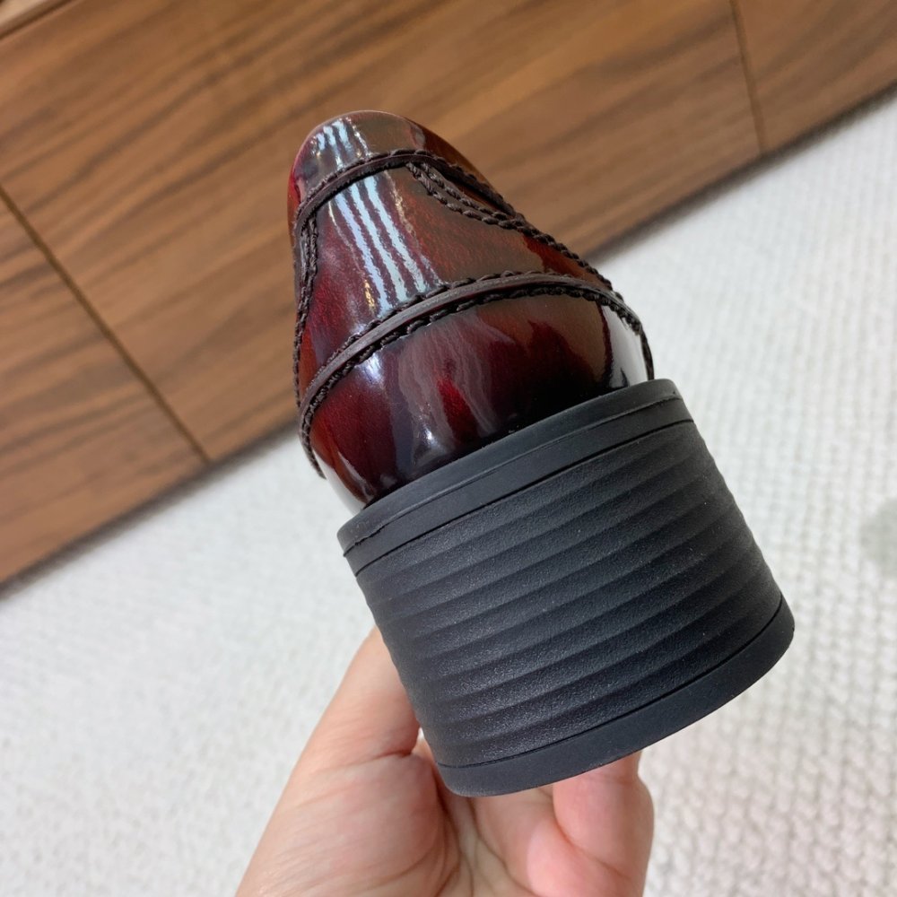 Лоферы женские фото 9