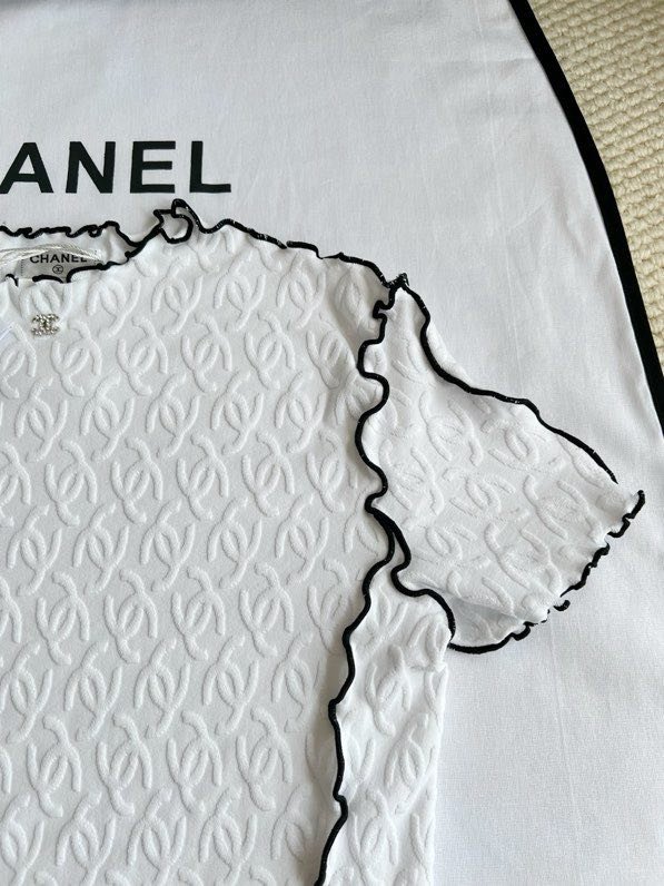 Футболка жіноча фото 4