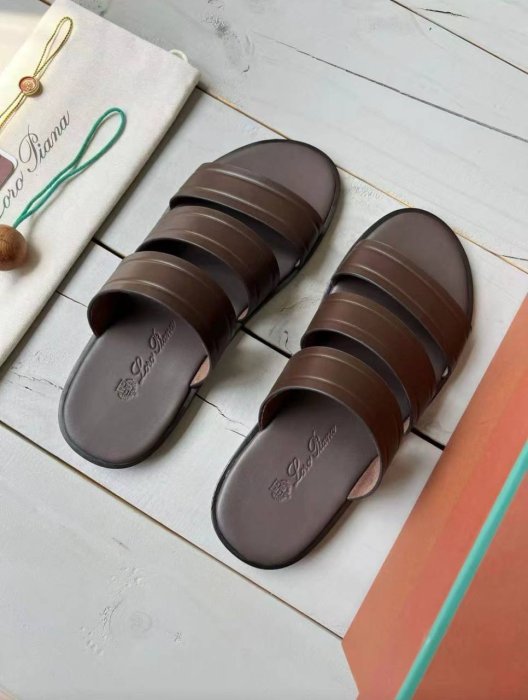 Шлепанцы - размер 40