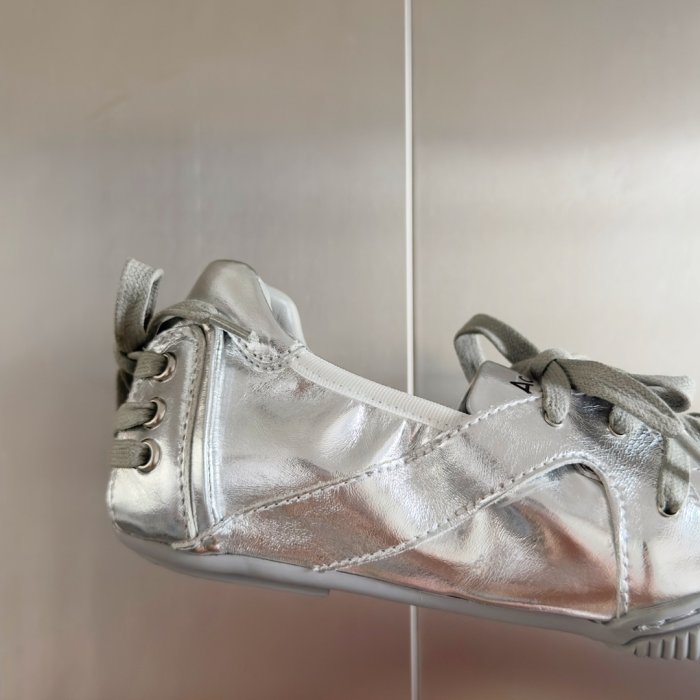 Кросівки фото 8