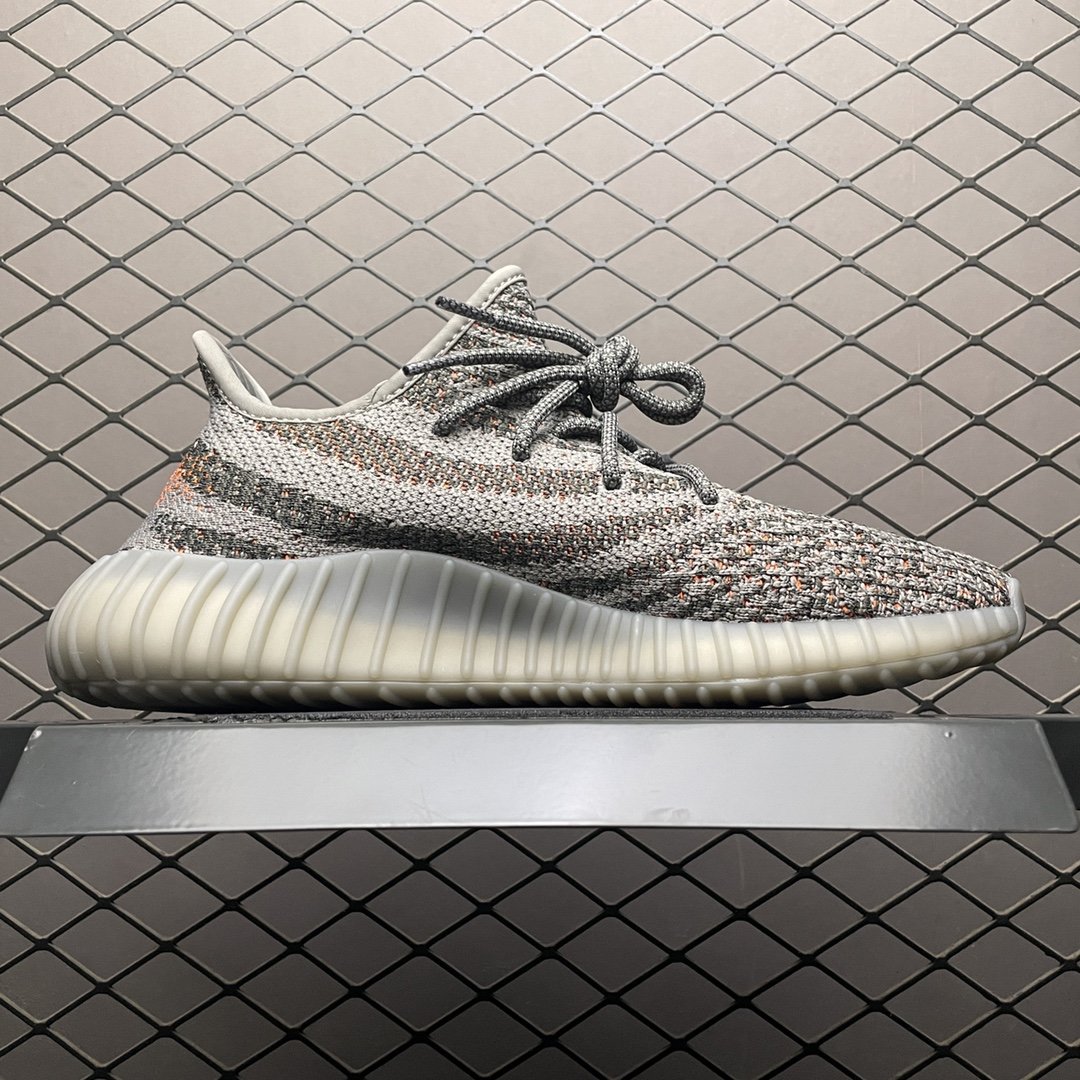 Sneakers YEEZY BOOST 350 V2 фото 3