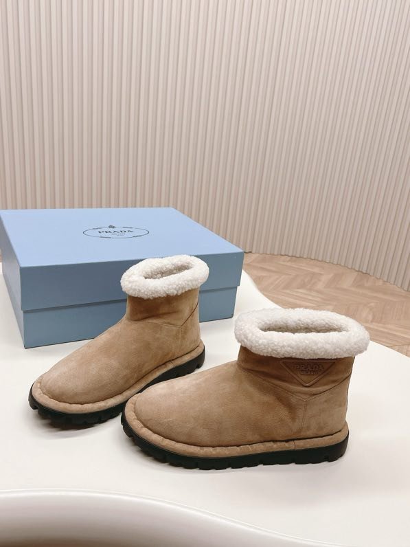 Ugg boots on fur winter фото 4
