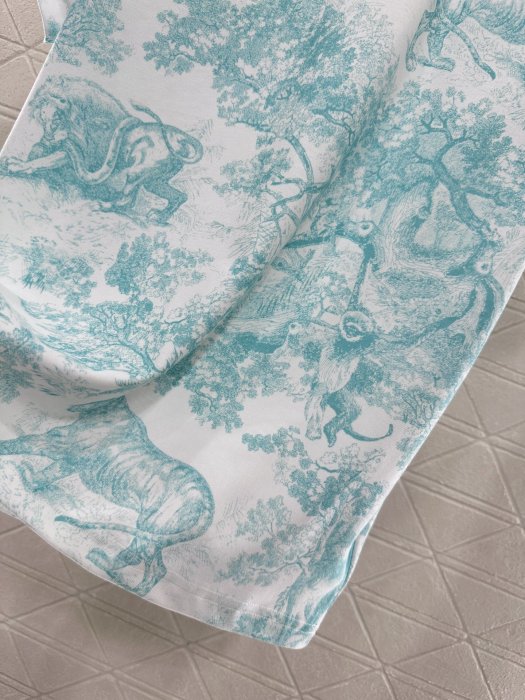 T-shirt women's фото 8