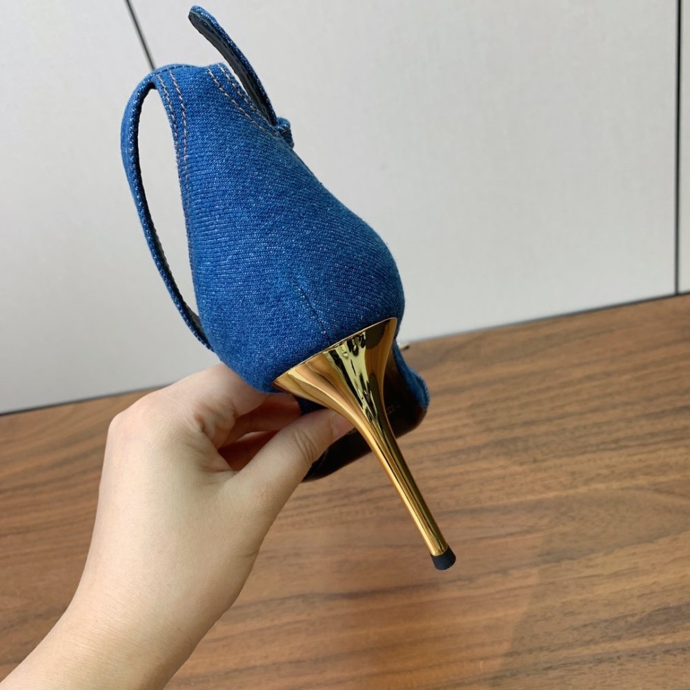 Босоножки фото 9