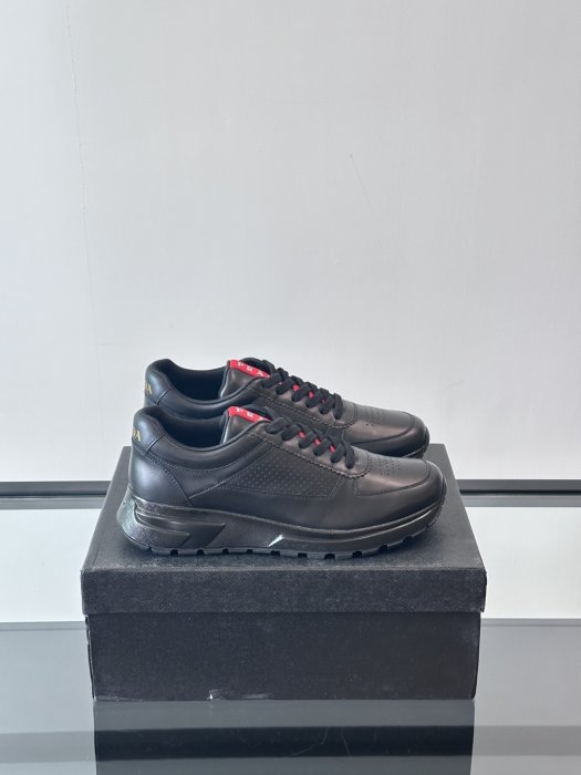 Кроссовки мужские