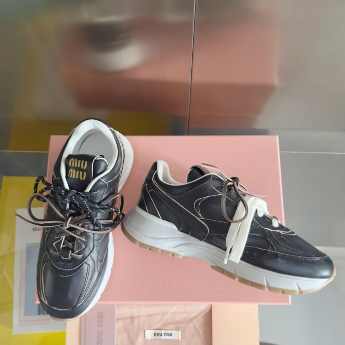 Кроссовки фото 3