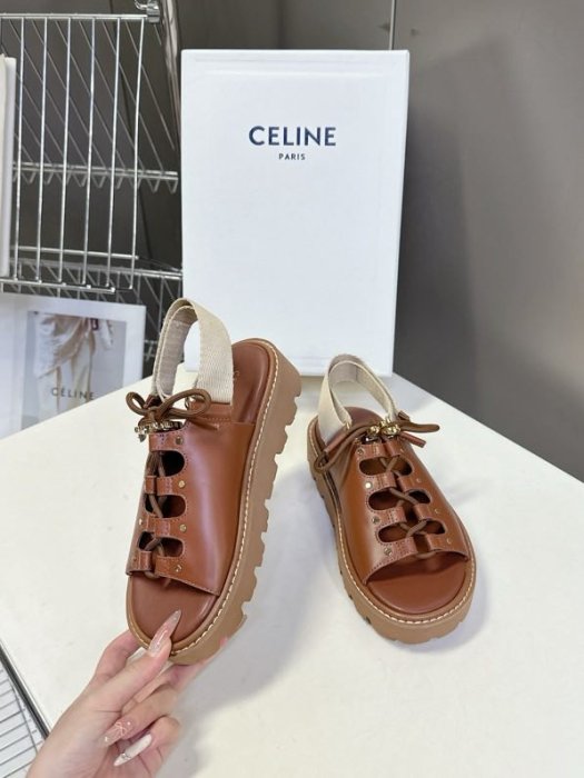 Сандалии женские фото 9