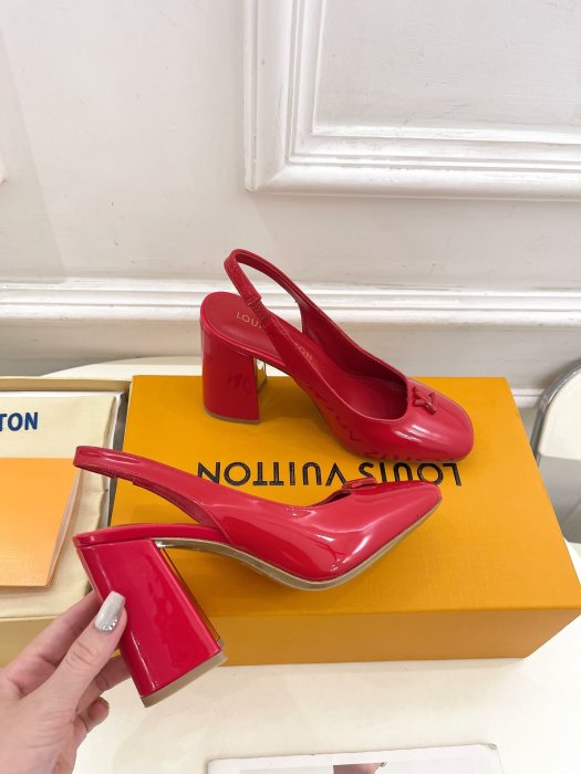 Босоножки фото 4