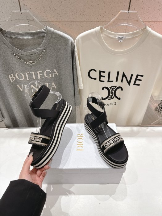 Sandals women's фото 3