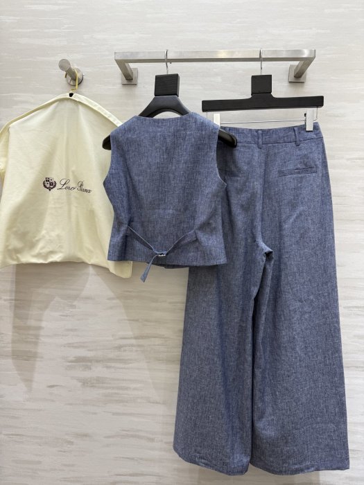 Костюм женский фото 8