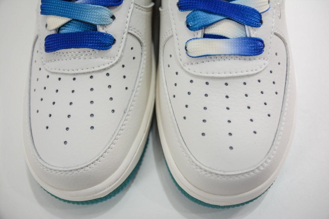 Кросівки Air Force 1 Low 07 Hornets фото 8