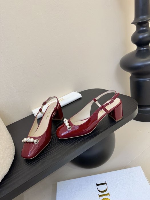 Босоножки фото 3