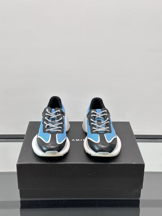 Кросівки чоловічі фото 2