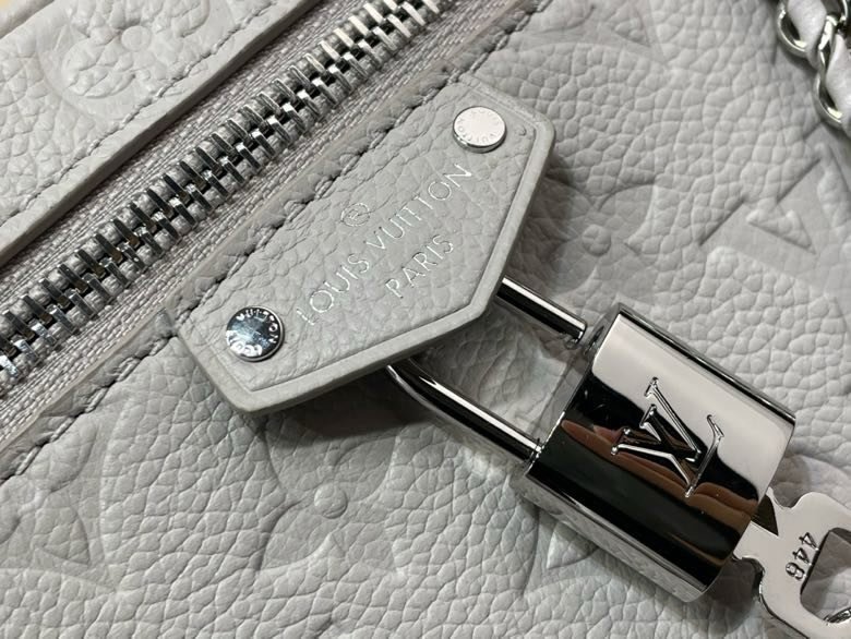 Сумка женская VANITY CHAIN ​​​​POUCH M13593 фото 8