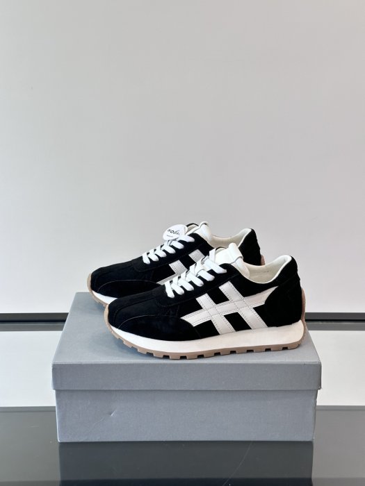 Sneakers фото 3
