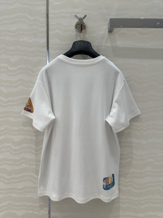 T-shirt women's фото 9