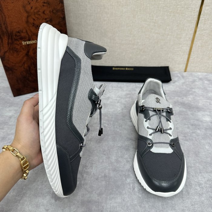 Кросівки фото 4