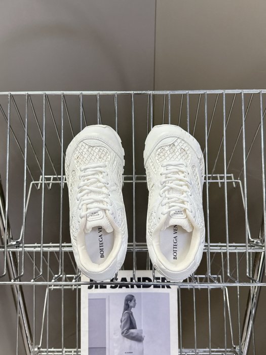 Кроссовки фото 6