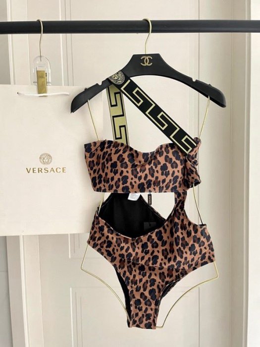 Swimsuit фото 6