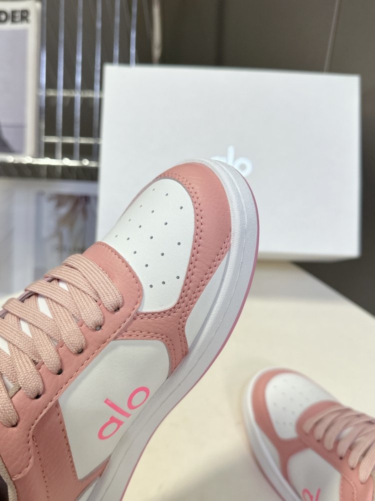 Sneakers women's фото 8