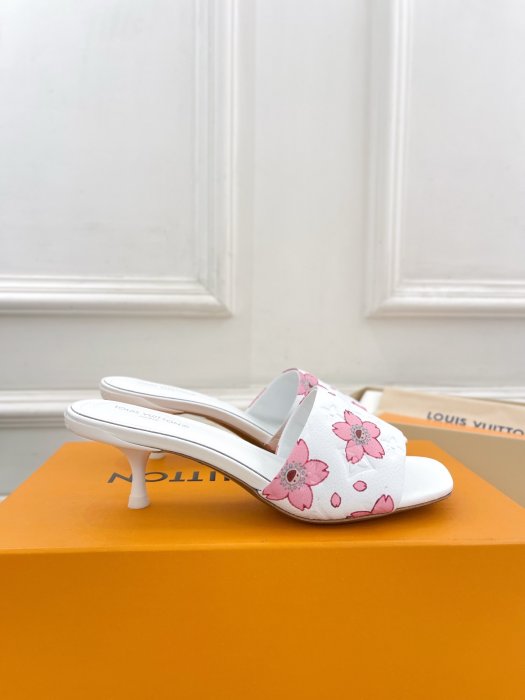 Босоножки фото 2