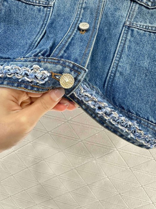 Шорти джинсові жіночі фото 7